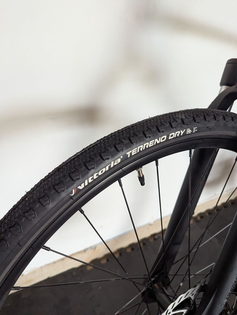 Used Cannondale 700 M Quick CX 4 2022 Road & Gravel, Black — image 4 of 12