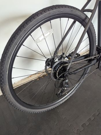 Used Cannondale 700 M Quick CX 4 2022 Road & Gravel, Black — image 8 of 12