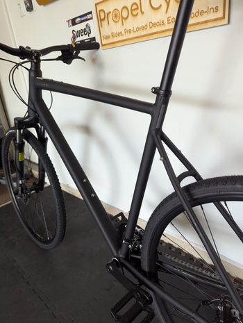 Used Cannondale 700 M Quick CX 4 2022 Road & Gravel, Black — image 6 of 12