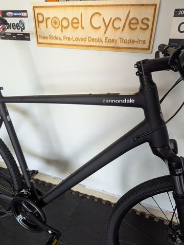 Used Cannondale 700 M Quick CX 4 2022 Road & Gravel, Black — image 10 of 12