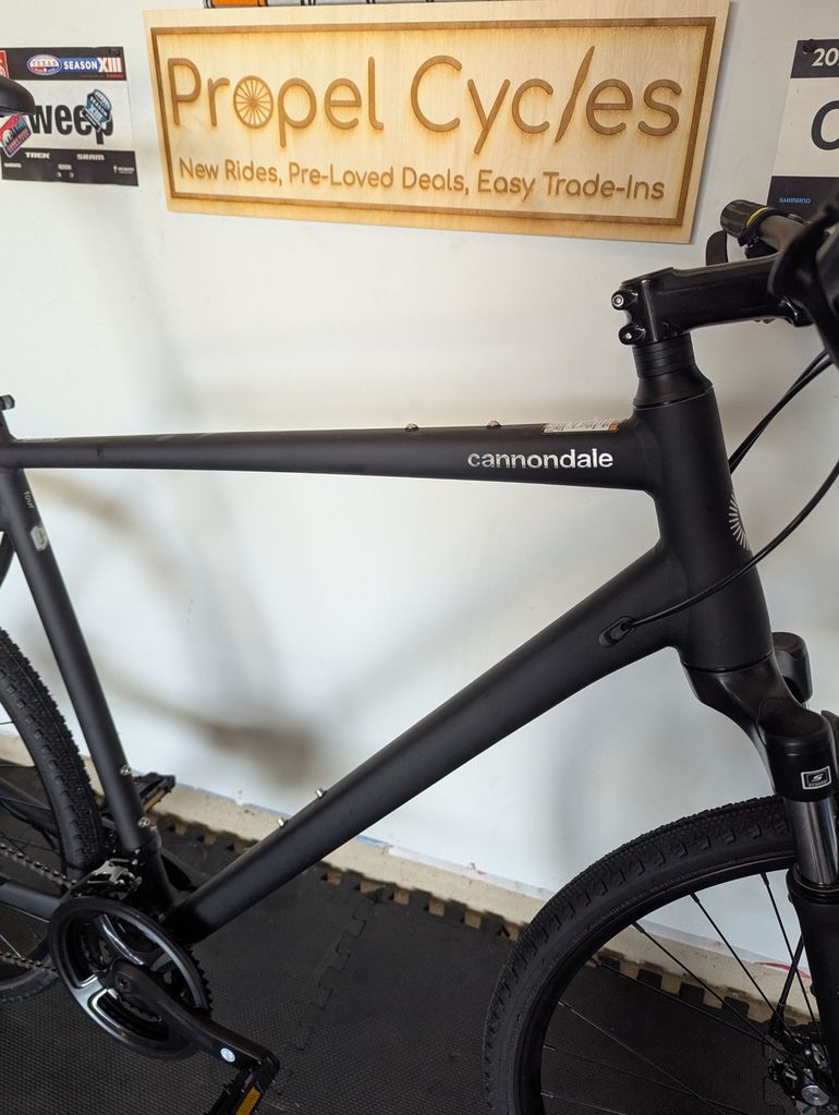 Used Cannondale 700 M Quick CX 4 2022 Road & Gravel, Black — image 10 of 12