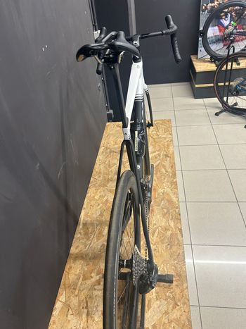 Used Colnago V5rs 2025 Road & Gravel — image 7 of 10