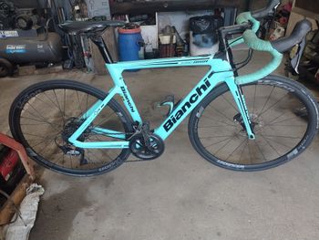 Used Bianchi Aria e-Road 2018 2018 Road & Gravel — image 1 of 3