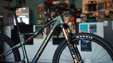 Tweedehands Orbea OIZ M10 2024 2024 Mountainbike — afbeelding 2 van 4