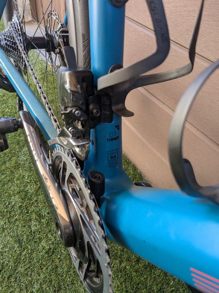 Used BMC Roadmachine SRAM Red eTap AXS 2023 Road & Gravel — image 6 of 12