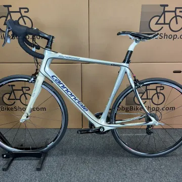 Used Cannondale Synapse 2010 2010 Road & Gravel, Light Gray — image 2 of 5