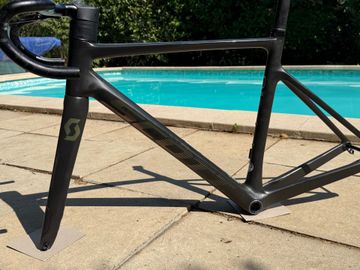 Tweedehands Scott Addict 30 2023 Frameset 2023 Road & Gravel — afbeelding 11 van 14