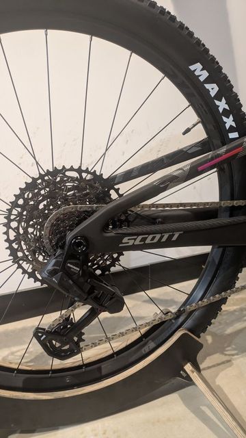 Tweedehands Scott Spark RC Team 2025 Mountainbike — afbeelding 2 van 3