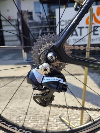 Used Bianchi Specialissima Dura Ace Di2 2017 2017 Road & Gravel — image 4 of 13