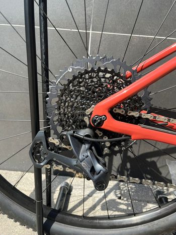 Used Focus Raven SRAM GX Eagle 2021 Mountainbike, Red — image 5 of 7