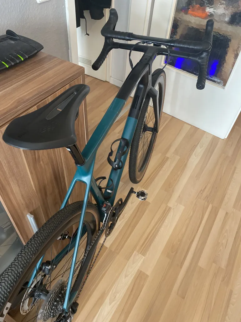 Used Canyon Grail CF SL 8 Di2 2022 Road & Gravel, Black — image 4 of 4