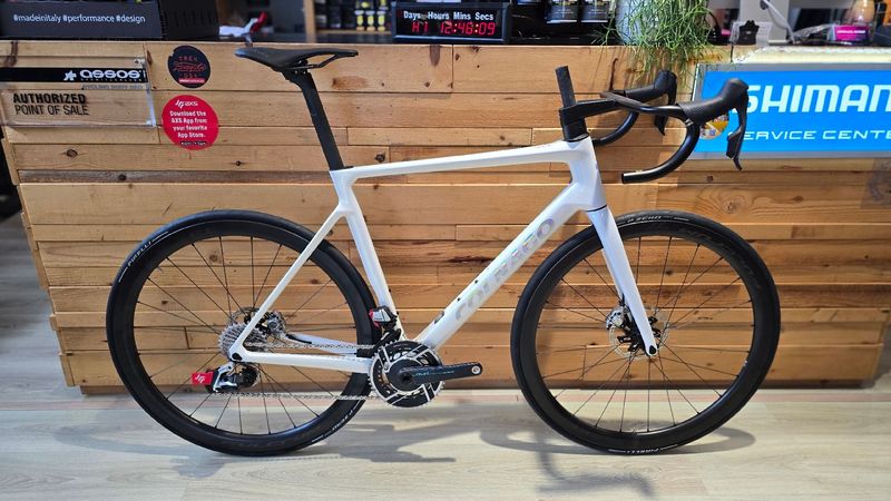 Used Colnago V4Rs Disc Red AXS w/Fulcrum Racing Wind 400 Wheels 2024 2024 Road & Gravel
