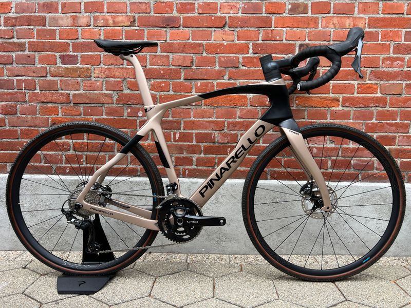 Used Pinarello NEW! Pinarello Grevil F Carbon / Shimano GRX 11x2/Size 55/Champagne 2024 Road & Gravel