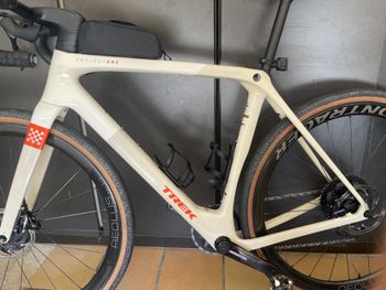 Trek Checkmate SLR 7 AXS 2025 2025 Road & Gravel de segunda mano, Blanco — imagen 6 de 7