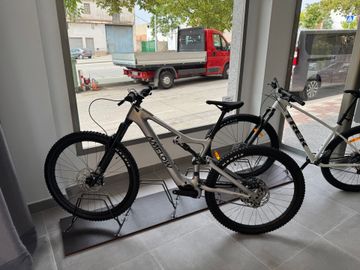 Used AMFLOW PL CARBON 2025 Mountainbike, Light Gray — image 1 of 3