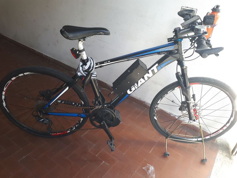 Used Giant XtC Advanced 2013 Road & Gravel, Blau — image 1 of 3