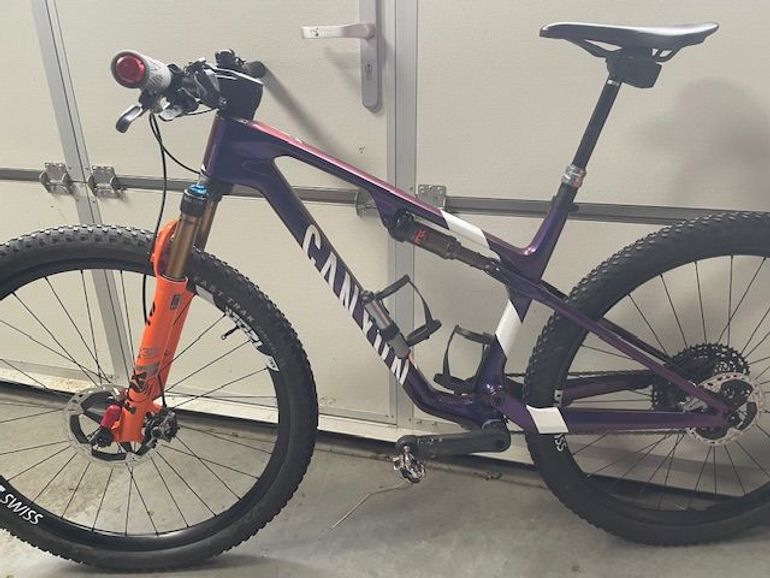 Brugt Canyon Lux World Cup CFR Team 2024 2024 Mountainbike — billede 17 af 18