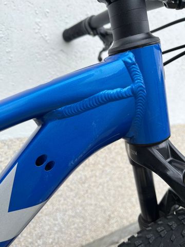 Used Trek Marlin 8 2022 2022 Mountainbike, Blue, 26, 27.5, 29 — image 9 of 9