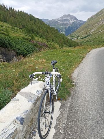 Used Scott Contessa 2015 Road & Gravel, White — image 2 of 5