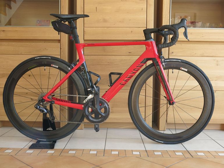 Brugt Canyon Aeroad CF SLX Disc 8.0 Di2 2018 2018 Road & Gravel — billede 1 af 14
