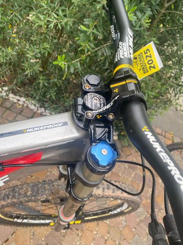 Used Nukeproof Pulse 2014 Mountainbike, Light Gray, 26 — image 11 of 11