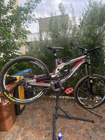 Used Nukeproof Pulse 2014 Mountainbike, Light Gray, 26 — image 1 of 11