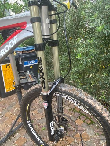 Used Nukeproof Pulse 2014 Mountainbike, Light Gray, 26 — image 2 of 11