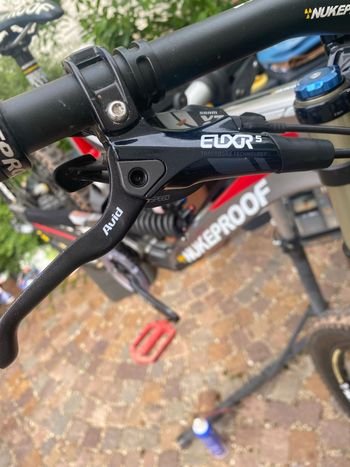 Used Nukeproof Pulse 2014 Mountainbike, Light Gray, 26 — image 6 of 11