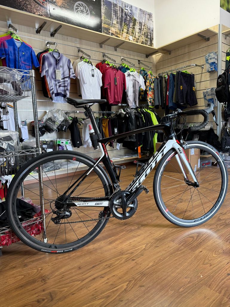 Used Scott Foil 30 2017 2017 Road & Gravel, Black — image 15 of 19