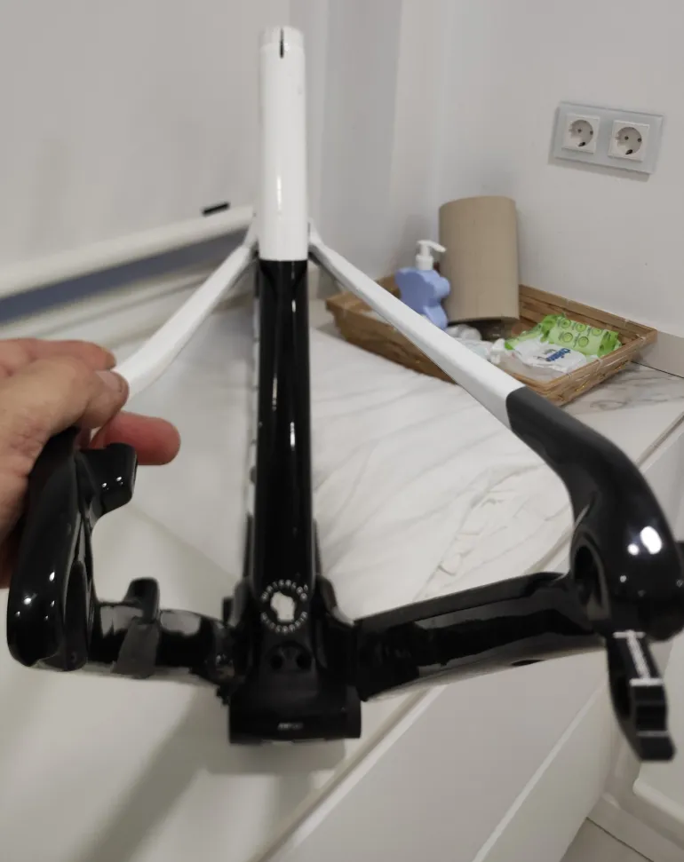 Trek bike frame online plugs