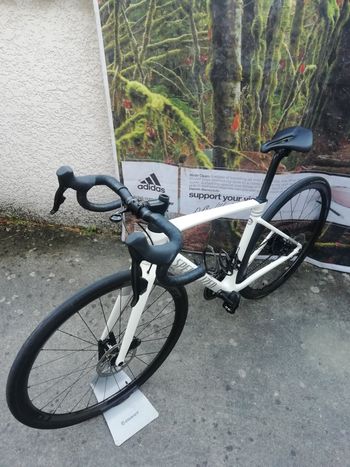 Used Specialized Roubaix Pro 2021 2021 Road & Gravel, White — image 2 of 3