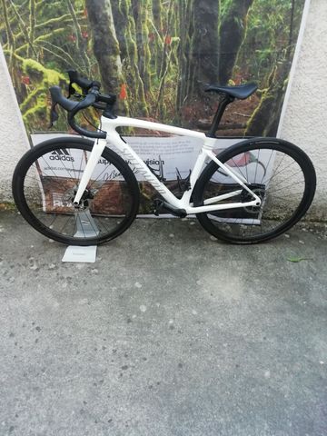Used Specialized Roubaix Pro 2021 2021 Road & Gravel, White — image 1 of 3