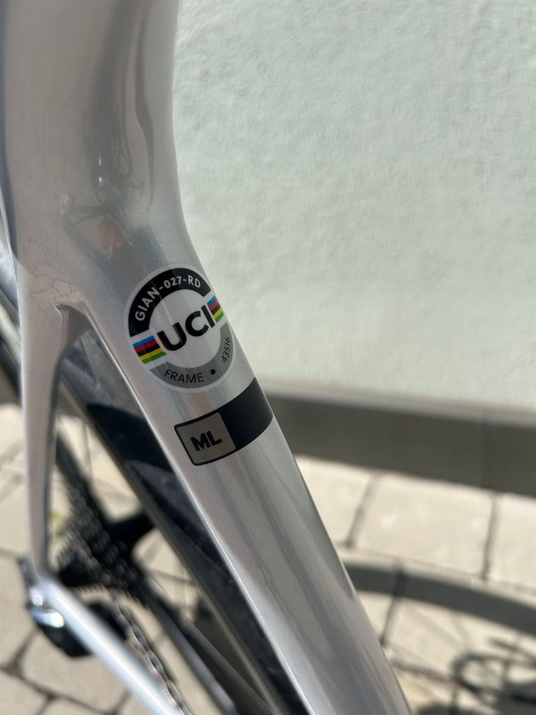 Used Giant TCR 2023 Road & Gravel, Light Gray — image 8 of 8