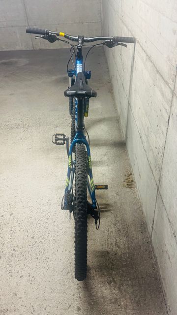 Używany Giant Talon Shimano Acera 2017 Mountainbike — zdjęcie 3 z 12