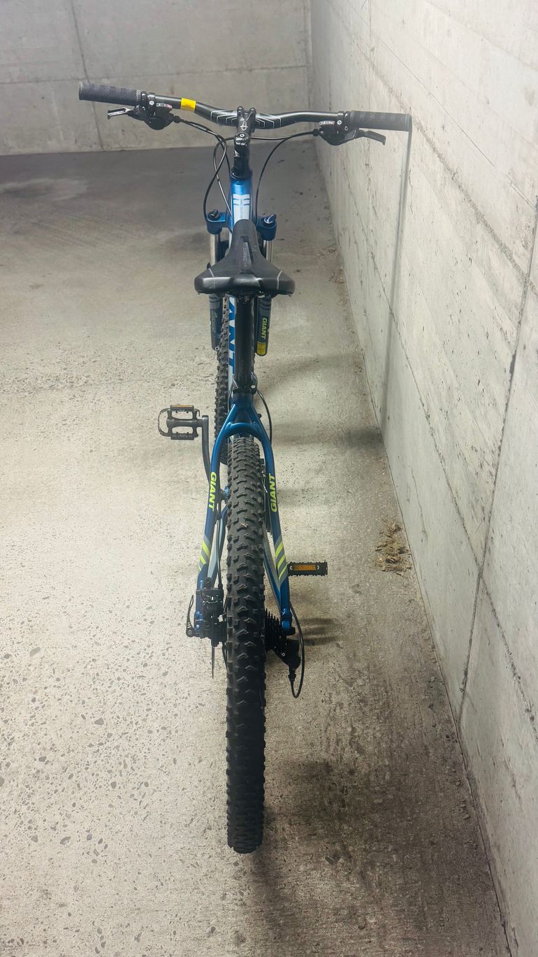 Brugt Giant Talon Shimano Acera 2017 Mountainbike — billede 3 af 12