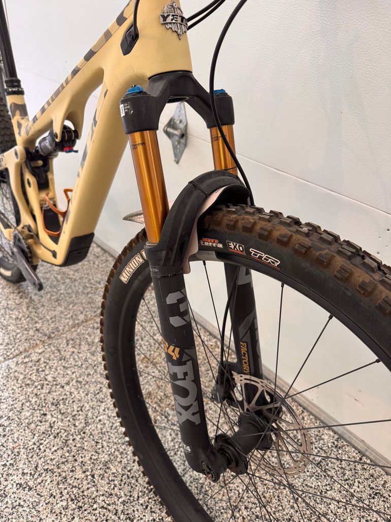 Used Yeti SB120 C2 2023 2023 Mountainbike, Orange, 29 — image 3 of 11