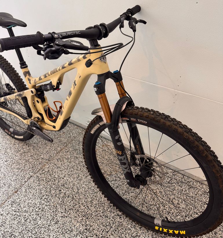 Used Yeti SB120 C2 2023 2023 Mountainbike, Orange, 29 — image 6 of 11