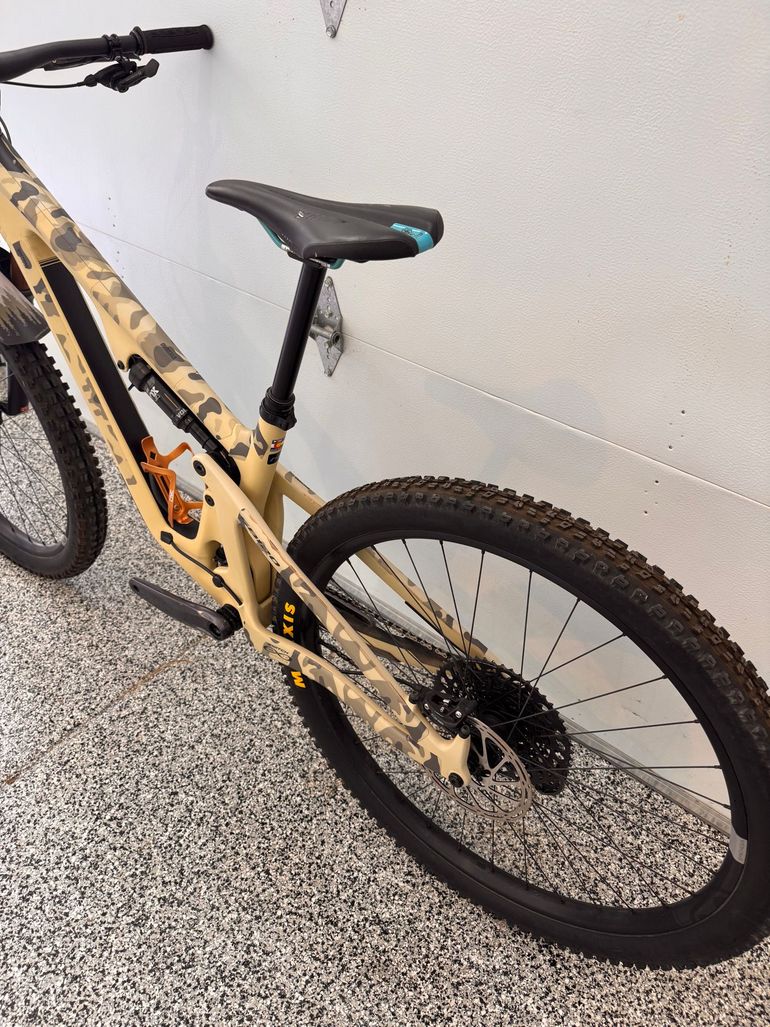 Used Yeti SB120 C2 2023 2023 Mountainbike, Orange, 29 — image 10 of 11