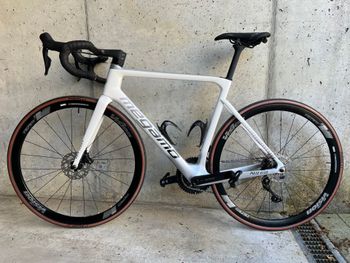 Brugt Megamo PULSE ELITE Shimano 105 Di2 2024 Road & Gravel — billede 2 af 4
