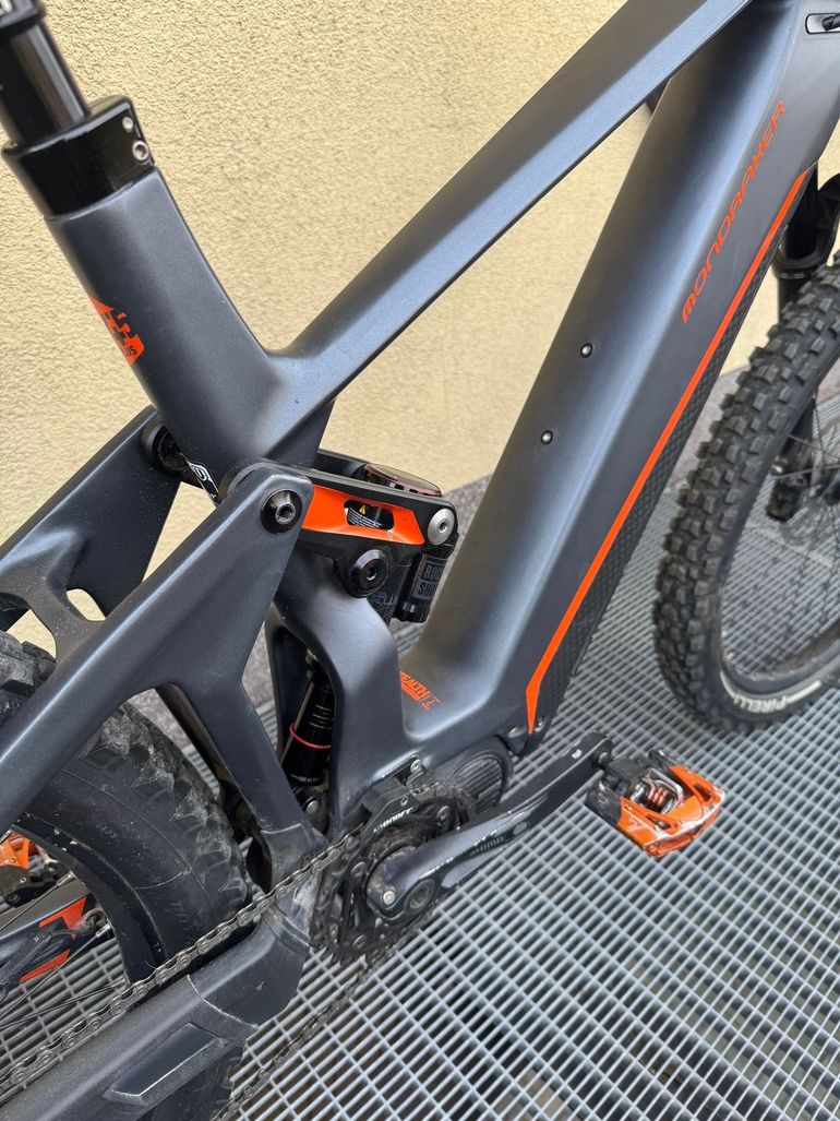 Used Mondraker e-Crusher Carbon R+ 2018 2018 Mountainbike, Light Gray, 27.5 — image 8 of 11