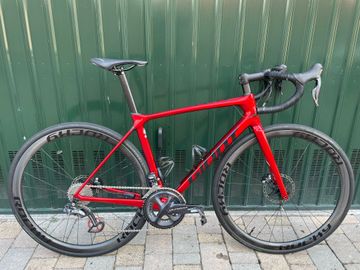 Giant TCR Advanced Pro 1 Disc 2020 2020 Road & Gravel usato, Rosso — immagine 1 di 25