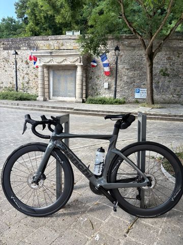 Brugt Bianchi Oltre Comp Ultegra Di2 2023 2023 Road & Gravel — billede 3 af 4