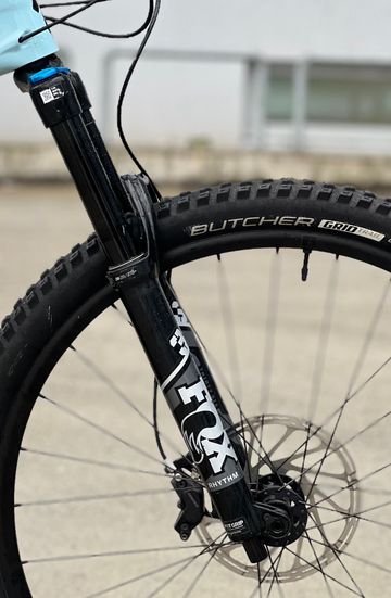 Używany Specialized Stumpjumper EVO Comp 2022 2022 Mountainbike — zdjęcie 5 z 6