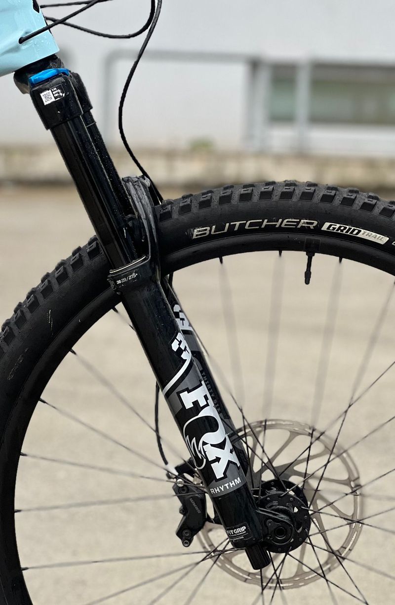 Używany Specialized Stumpjumper EVO Comp 2022 2022 Mountainbike — zdjęcie 5 z 6