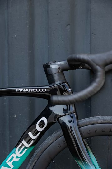Used Pinarello F7 Shimano Ultegra Di2 2025 Road & Gravel, Black — image 3 of 5