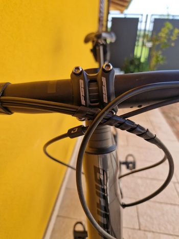 Giant TCR Advanced Disc 1+ Pro Compact 2022 2022 Road & Gravel d'occasion — image 5 sur 25