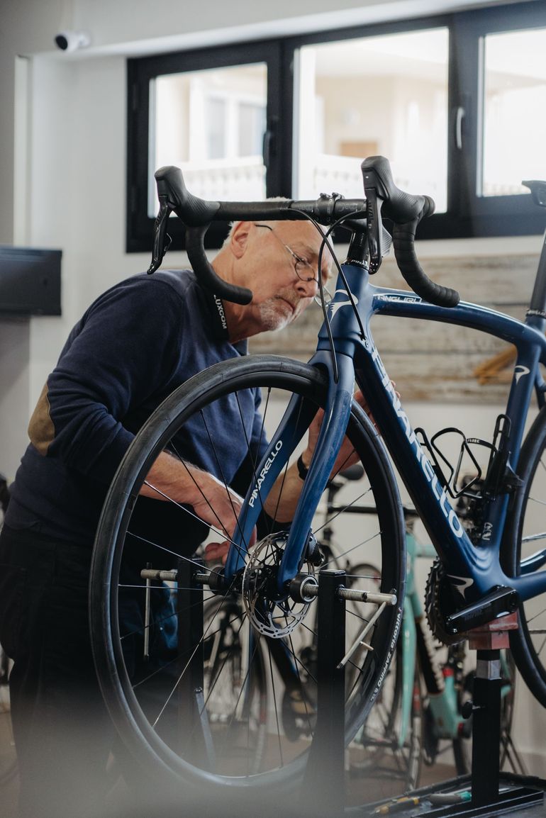 Brugt Pinarello SRAM Rival ETap AXS 12v 2023 Road & Gravel — billede 1 af 7
