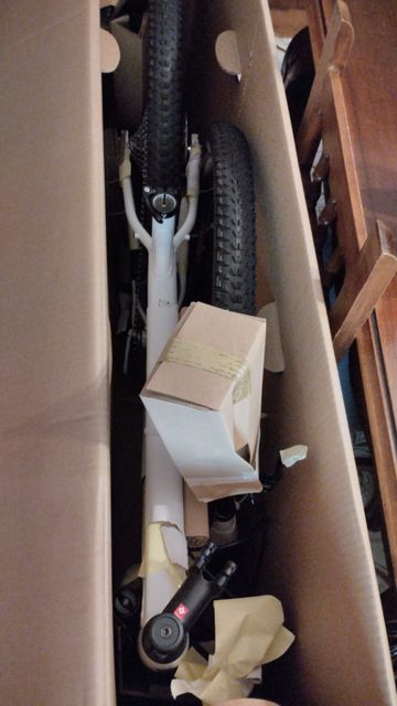 Used Trek X-Caliber 8 2022 2022 Mountainbike, White, 27.5, 29 — image 5 of 6