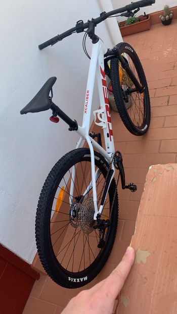 Gebrauchtes Trek X-Caliber 8 2022 2022 Mountainbike, Weiß, 27.5, 29 — Bild 3 von 6