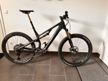 Used Canyon Neuron CF SLX 9 2021 2021 Mountainbike, Black, 29 — image 1 of 6